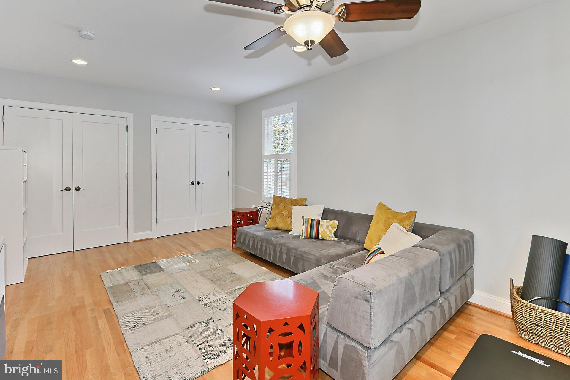 VIRGINIA FOREST - Residential