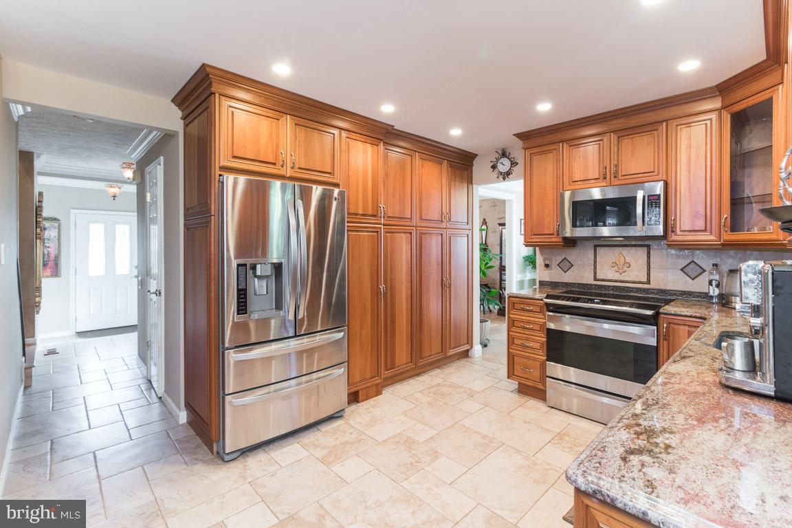 HICKORY RIDGE - Residential