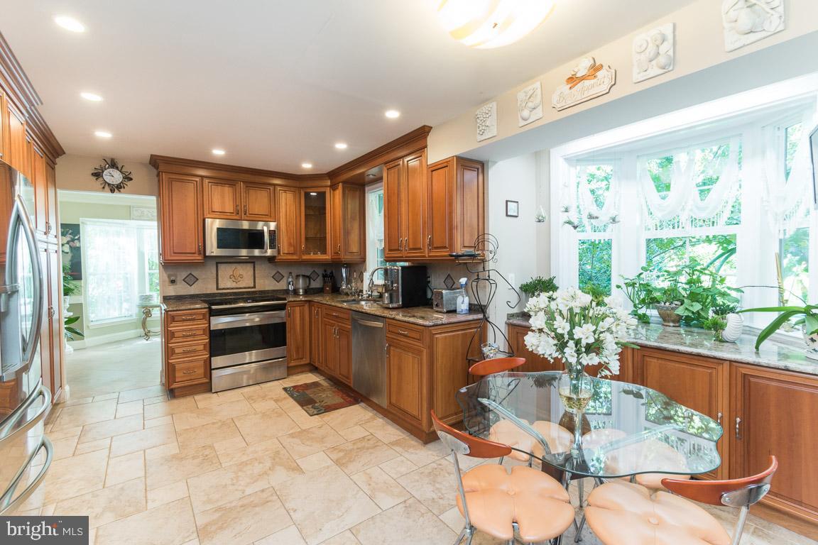 HICKORY RIDGE - Residential