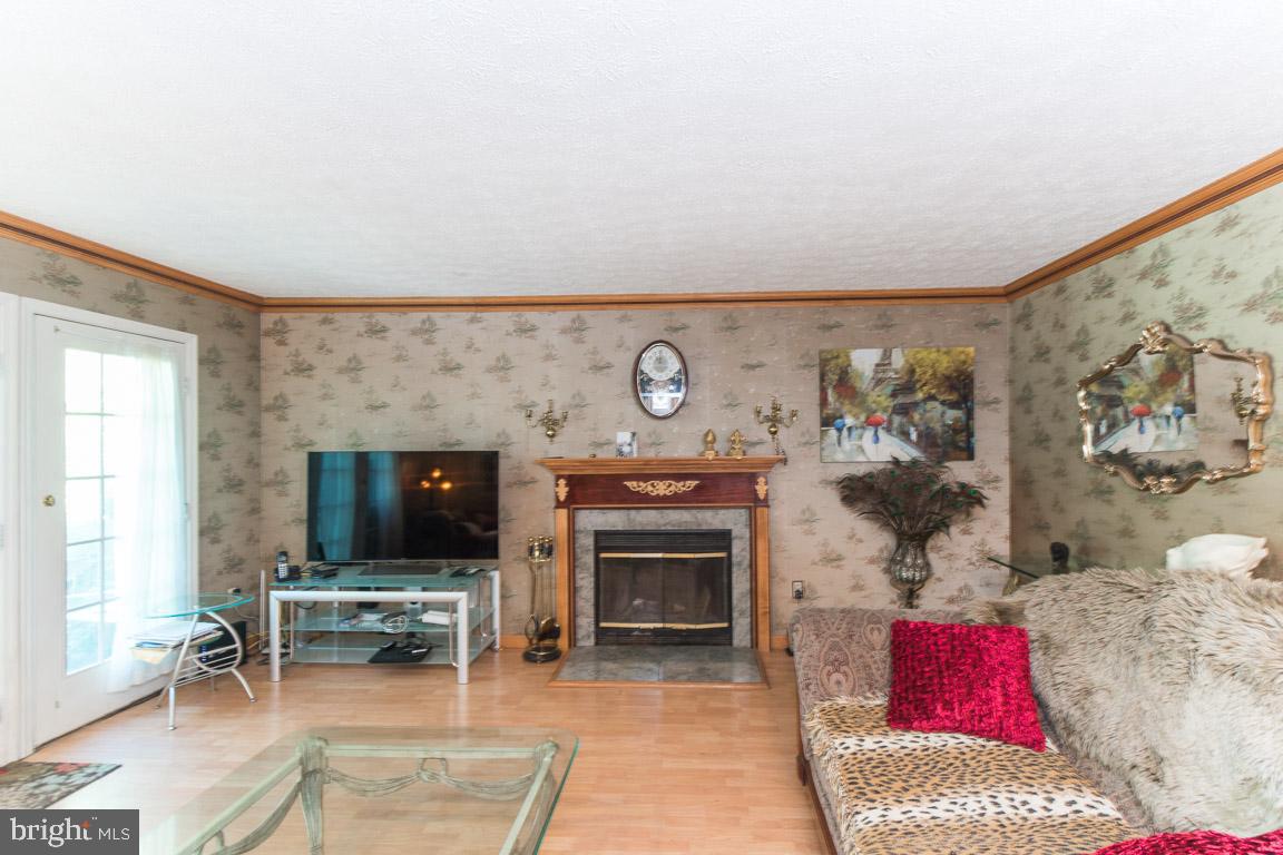 HICKORY RIDGE - Residential