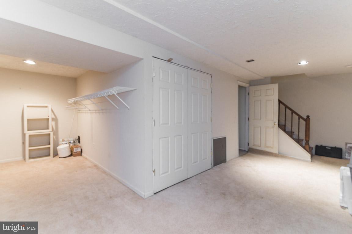 HICKORY RIDGE - Residential