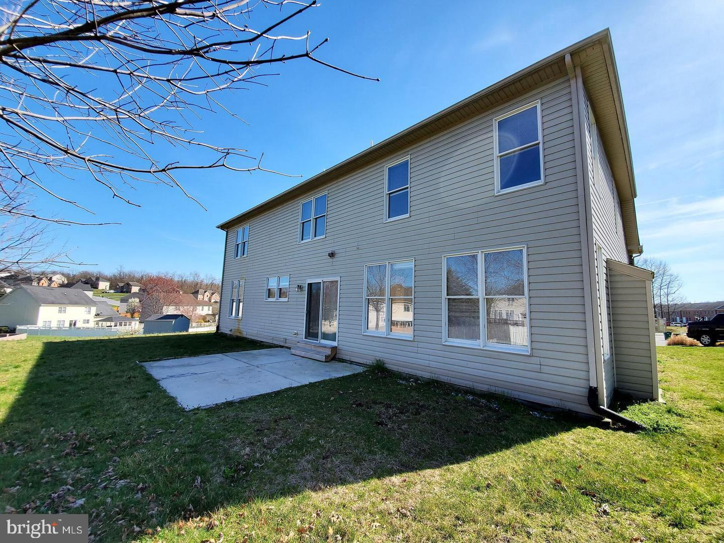 WOODBRIDGE - Residential Lease