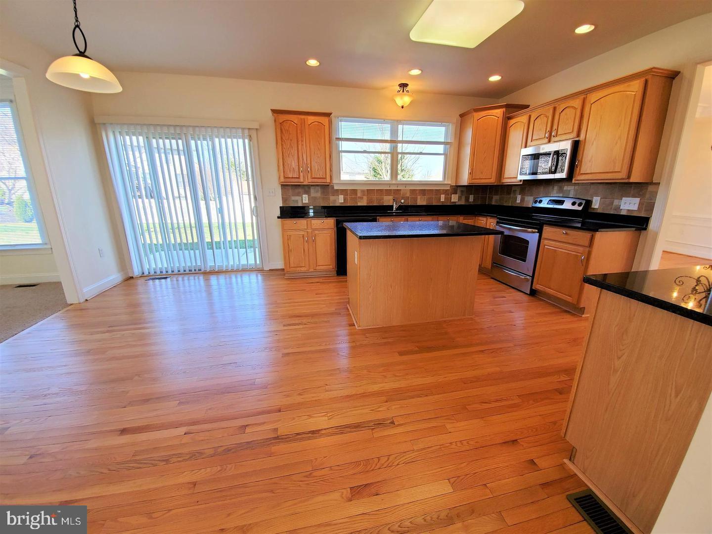 WOODBRIDGE - Residential Lease