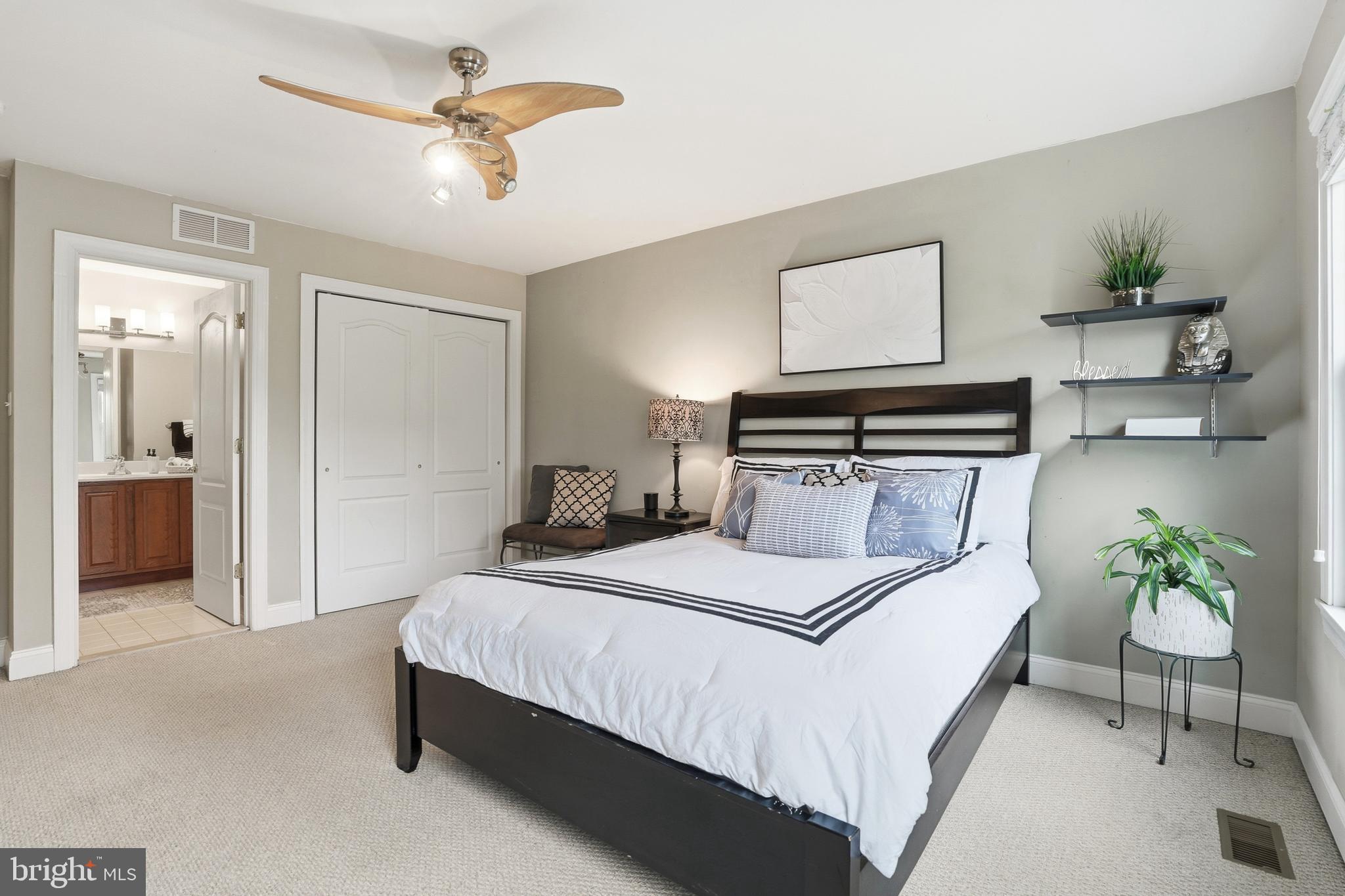 LEDERACH GOLF FAIRWY - Residential