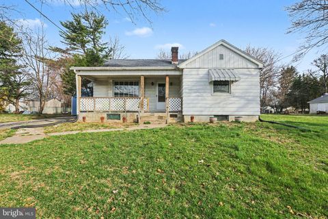 Photo of 5512 Larkin Avenue, HARRISBURG, PA 17112 (MLS # PADA2058406)