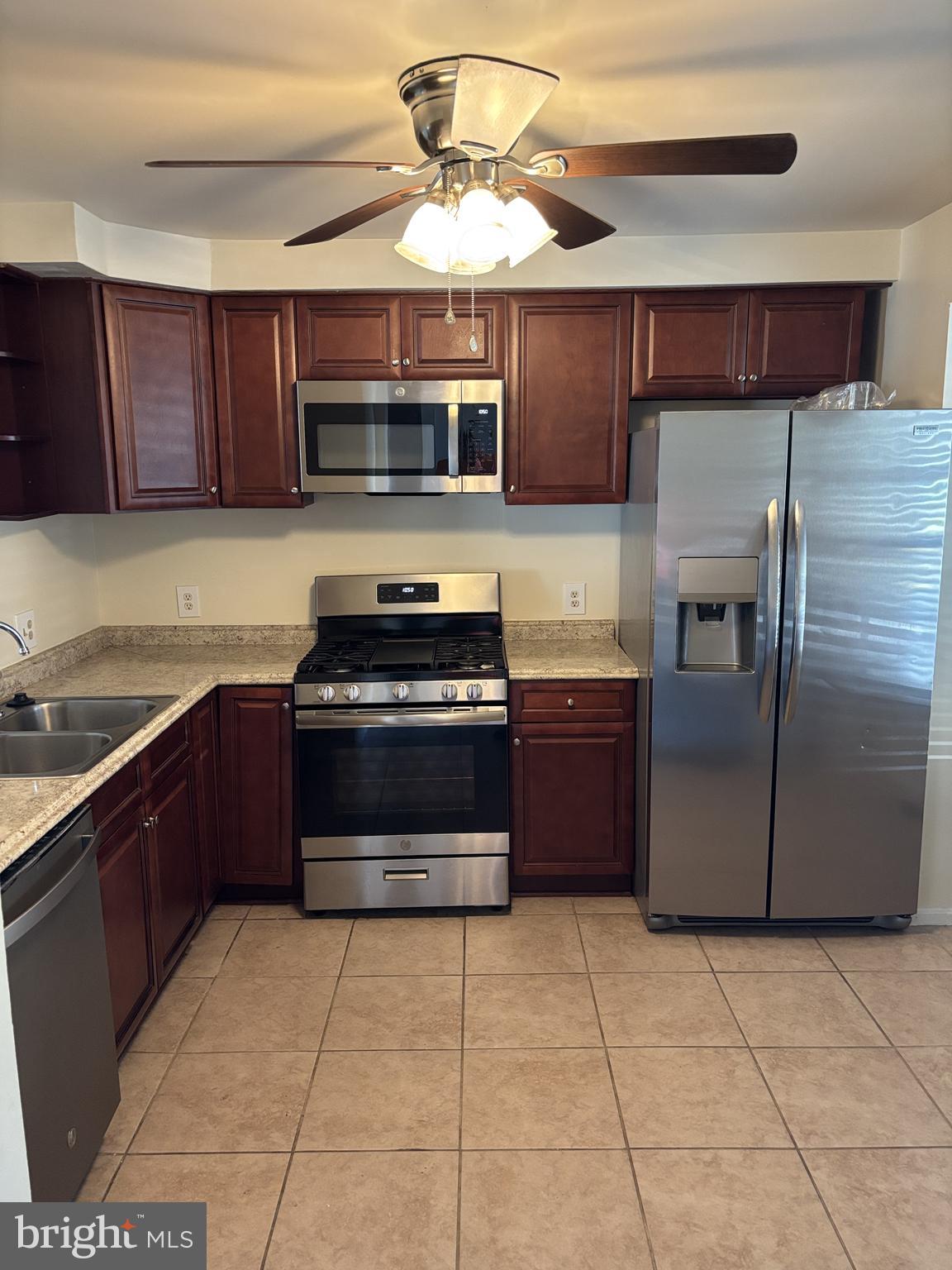 COLLEGE STATION - Residential Lease
