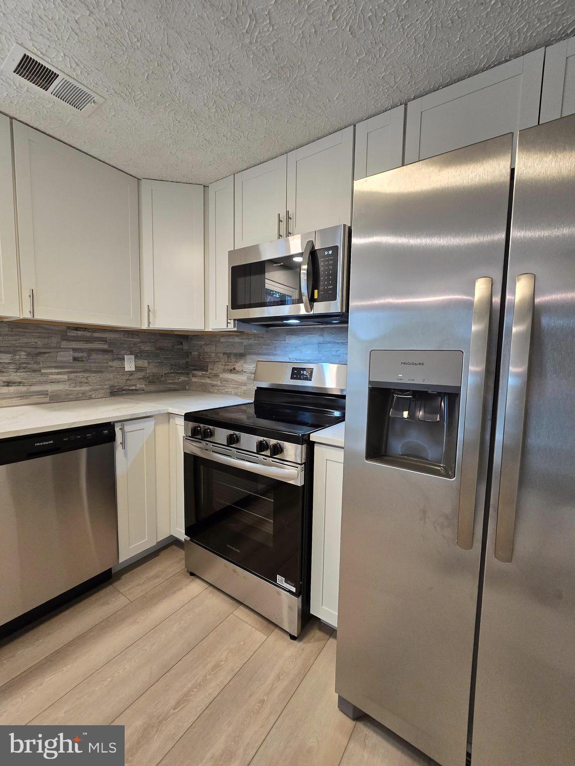 FARMBROOK - Residential