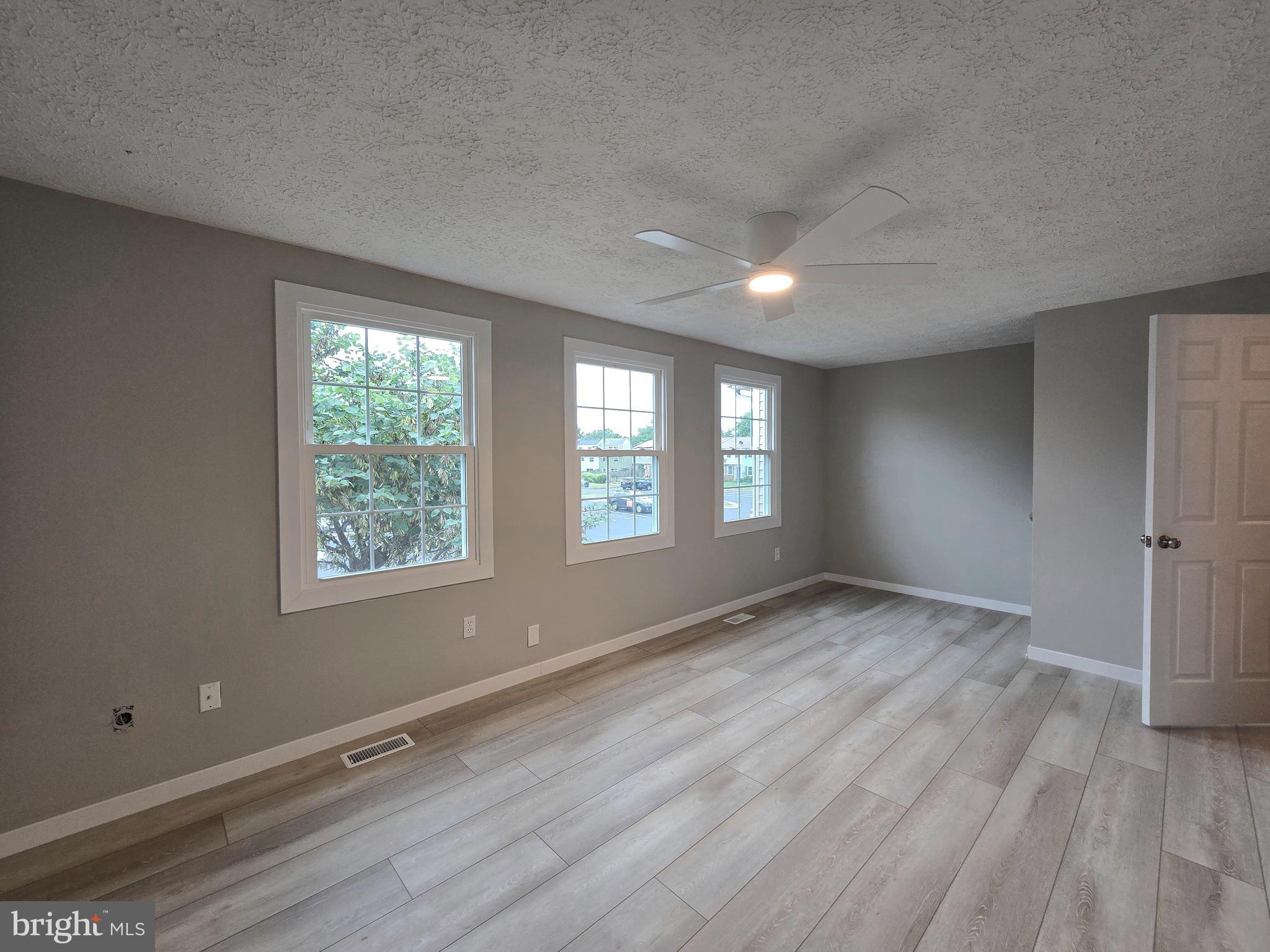 FARMBROOK - Residential