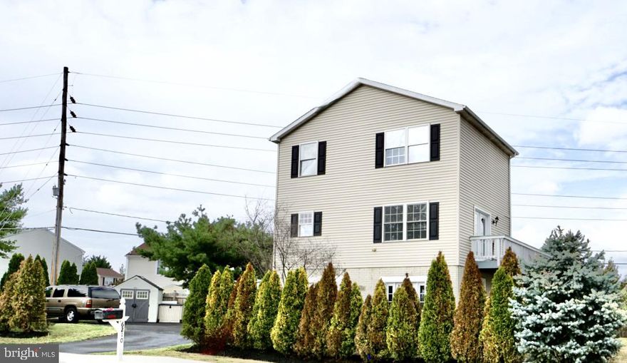 Welcome to this charming and spacious single-family home available for rent at townhouse prices! With 4 bedrooms and 2.5 baths, this fenced property offers both comfort and privacy. The home comes complete with a full-size washer and dryer, making laundry a breeze. 

Immediate availability means you can move in and start enjoying your new home right away. To schedule a private showing, you can contact your realtor or reach out to me directly. Please note that there is no HOA, and online applications are the preferred method. 

We understand that pets are an important part of your family, and we consider allowing them on a case-by-case basis with a pet deposit. Don't miss out on this fantastic opportunity to rent a beautiful home. Reach out today to schedule a showing!