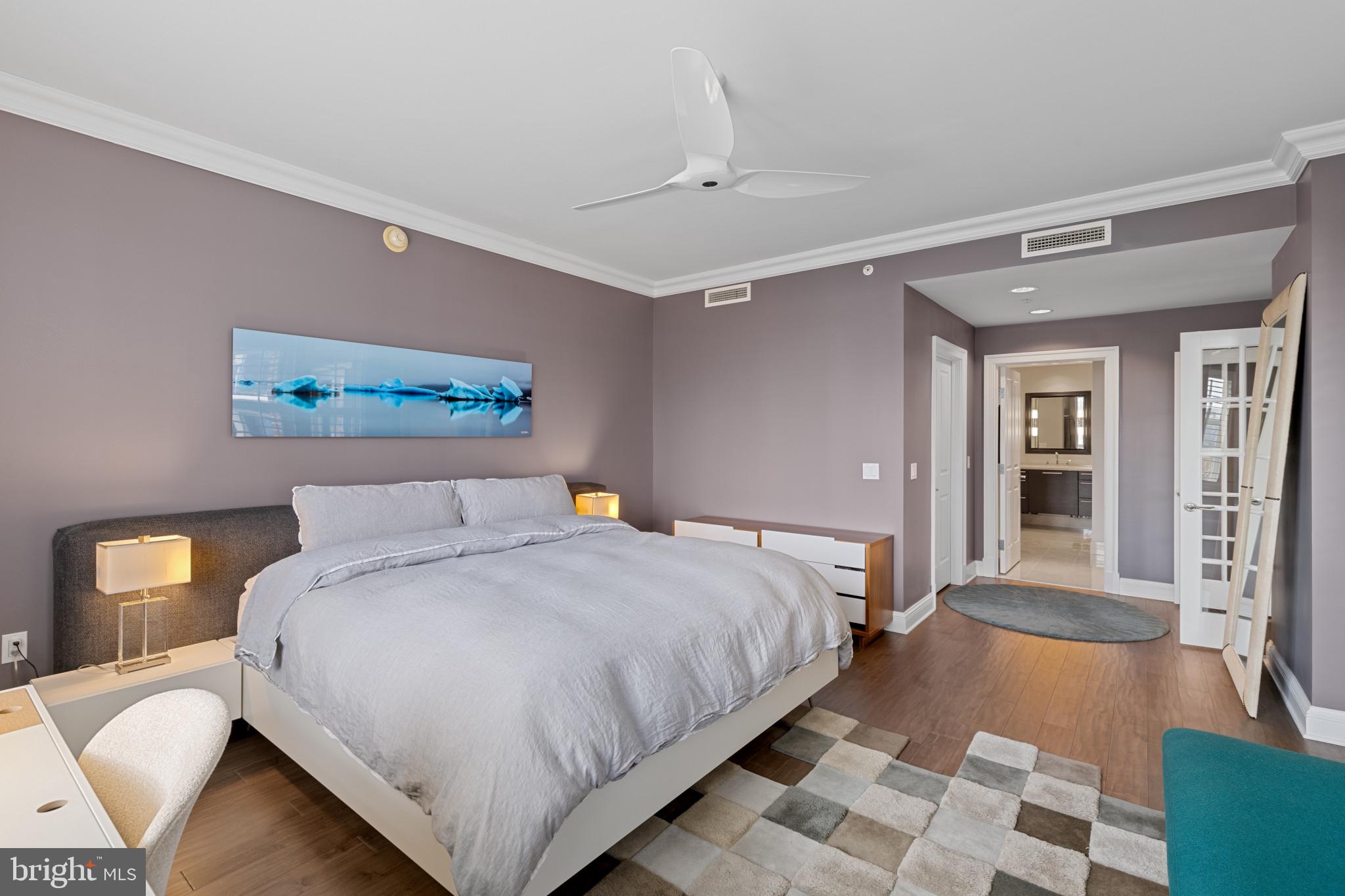 THE RITZ-CARLTON RESIDENCES - Residential