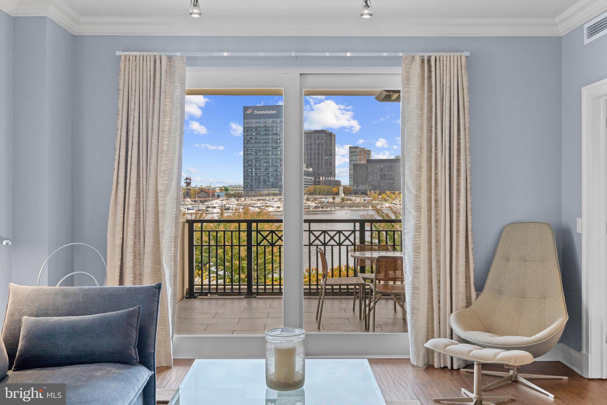 THE RITZ-CARLTON RESIDENCES - Residential