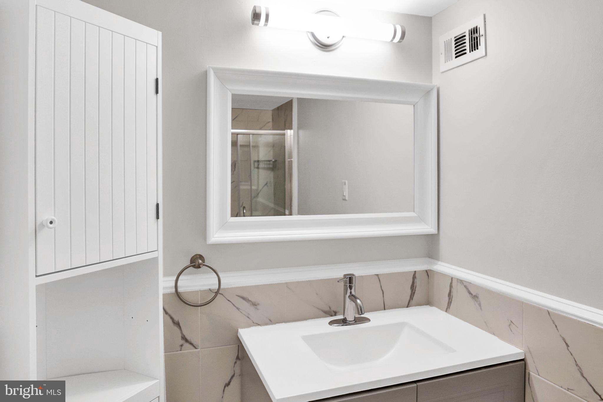 KENWOOD - Residential Lease