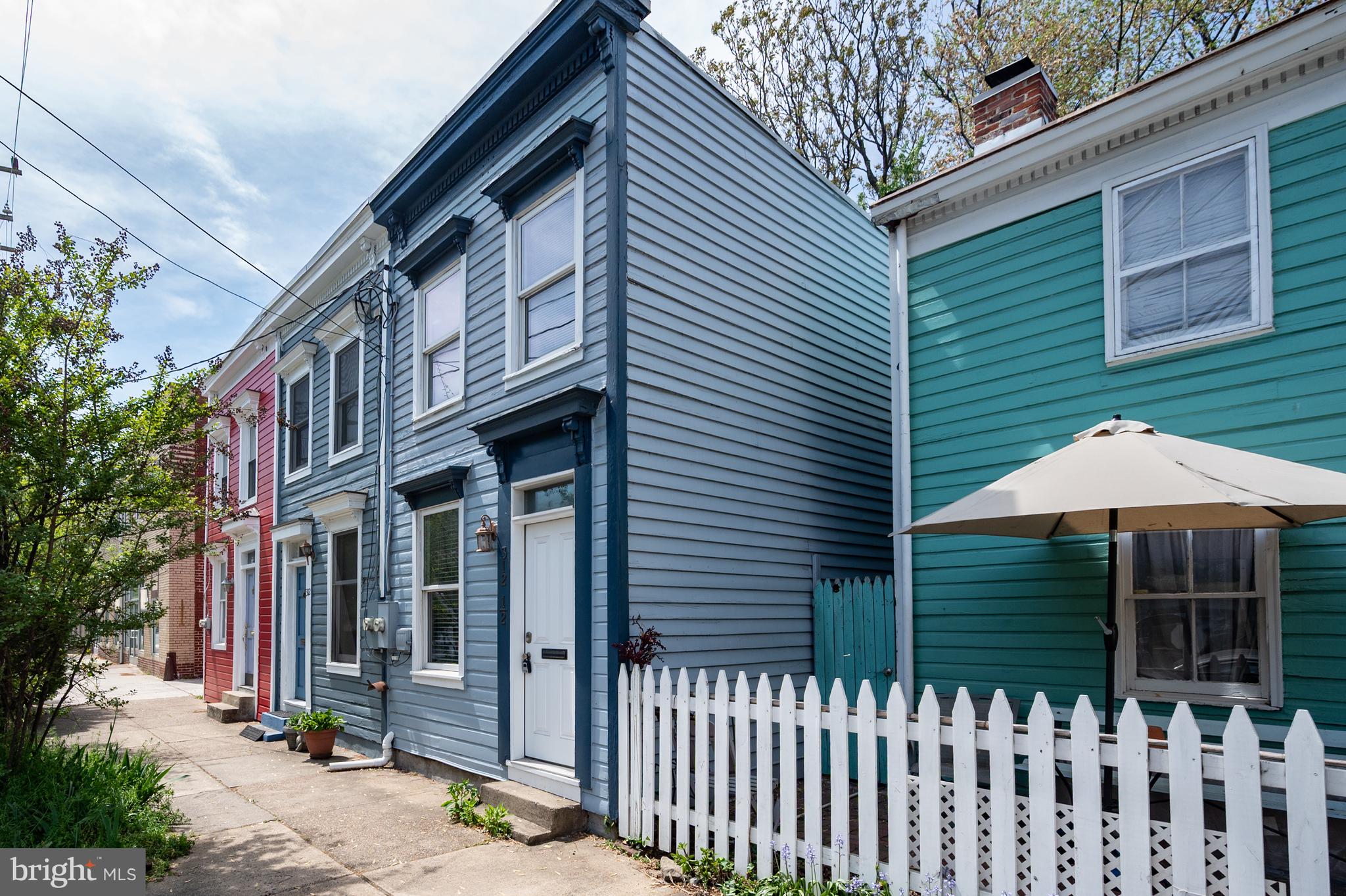 312 N HENRY STREET 1/2