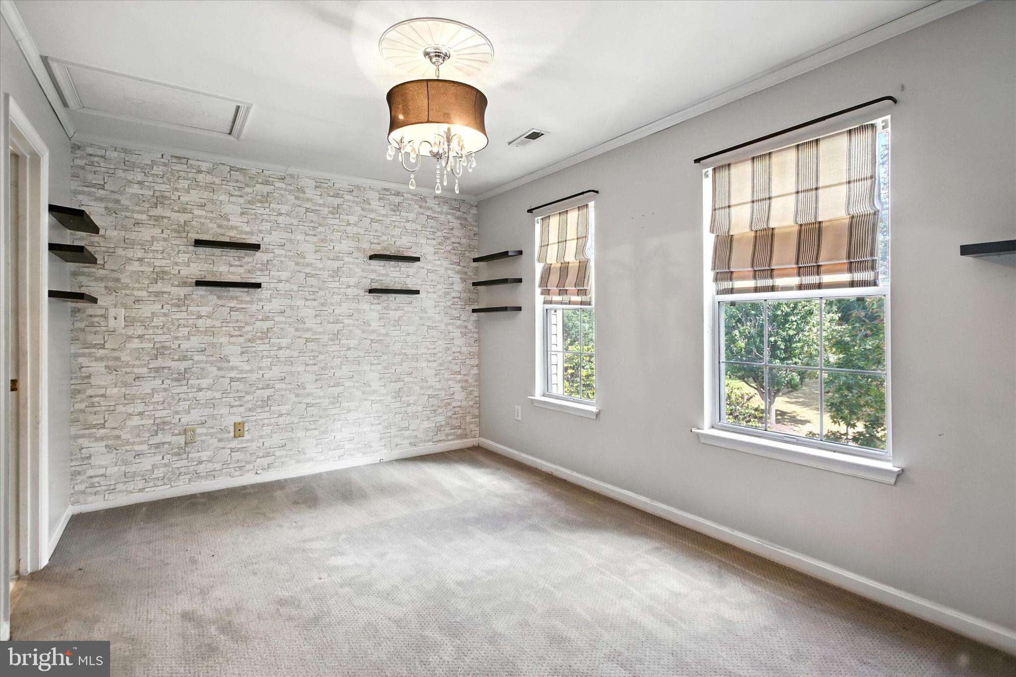 KINGS GRANT - Residential