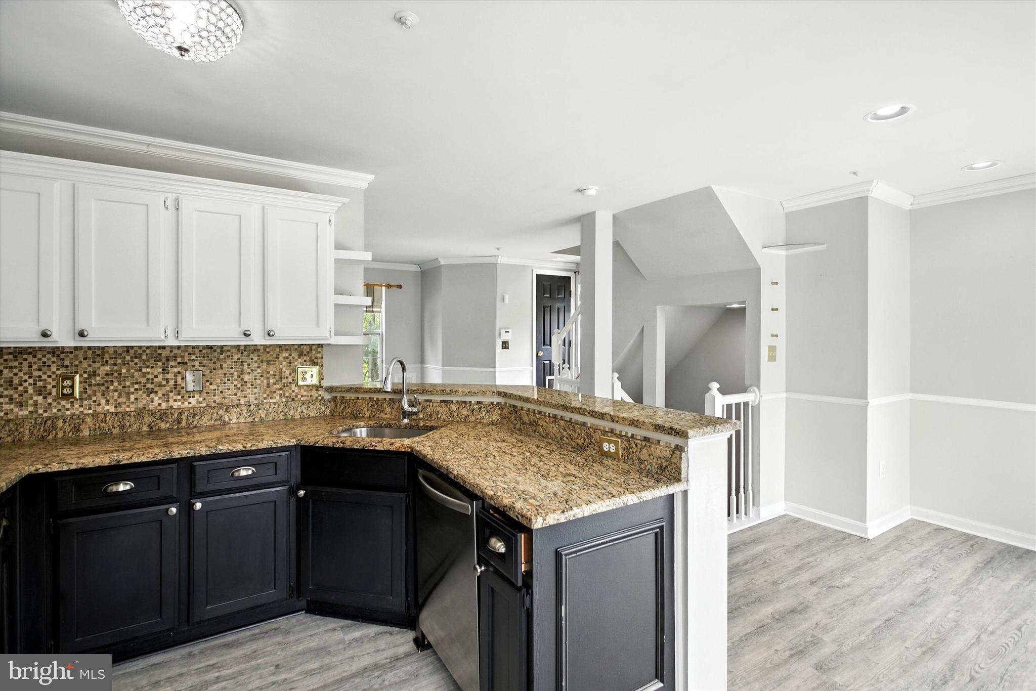 KINGS GRANT - Residential