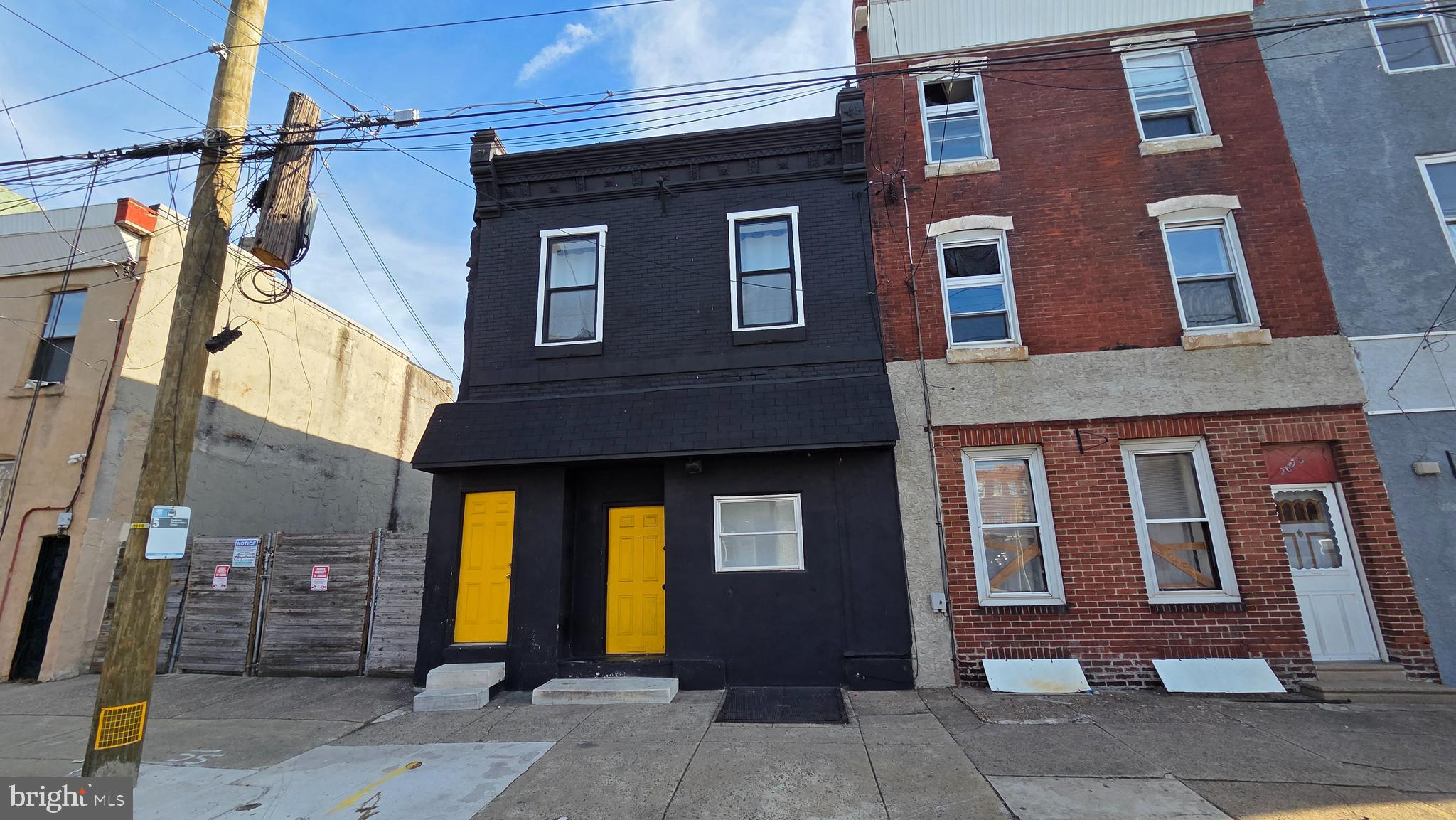 EAST KENSINGTON - Commercial Sale