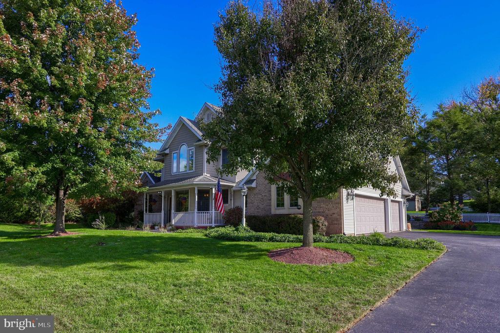 Photo of 1734 Valette Drive, Lancaster, PA 17602 (MLS # PALA2042272)