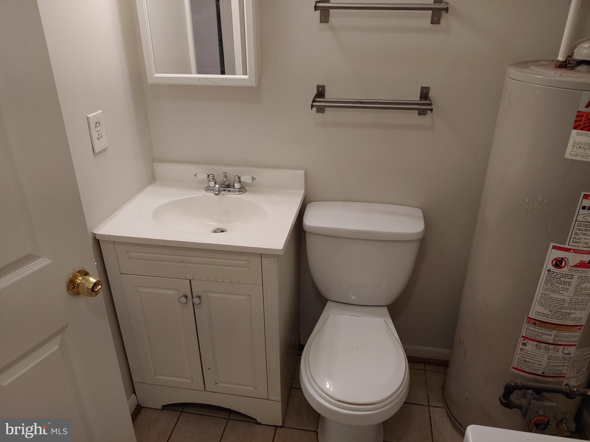 WHISKEY BOTTOM - Residential Lease