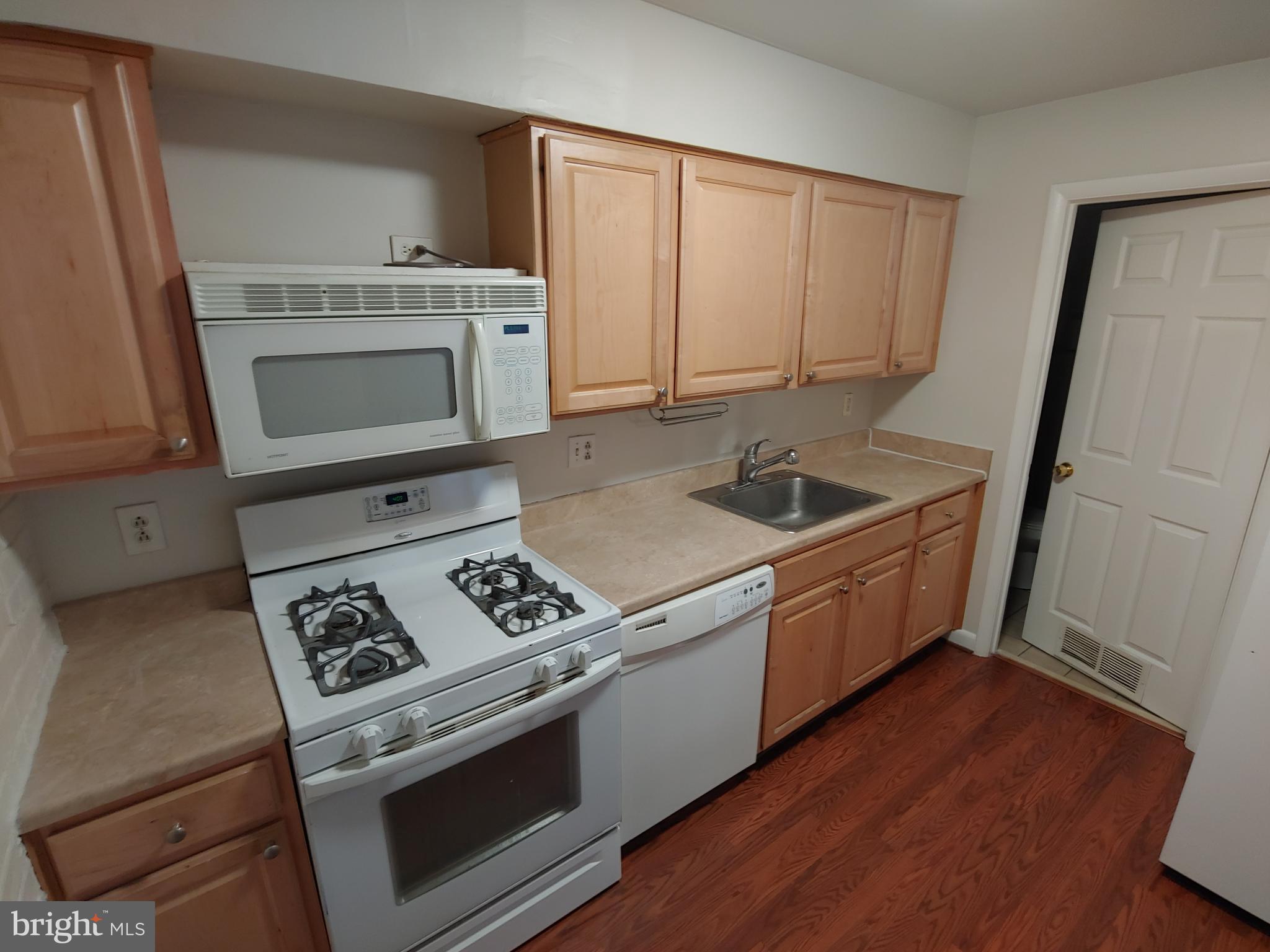 WHISKEY BOTTOM - Residential Lease