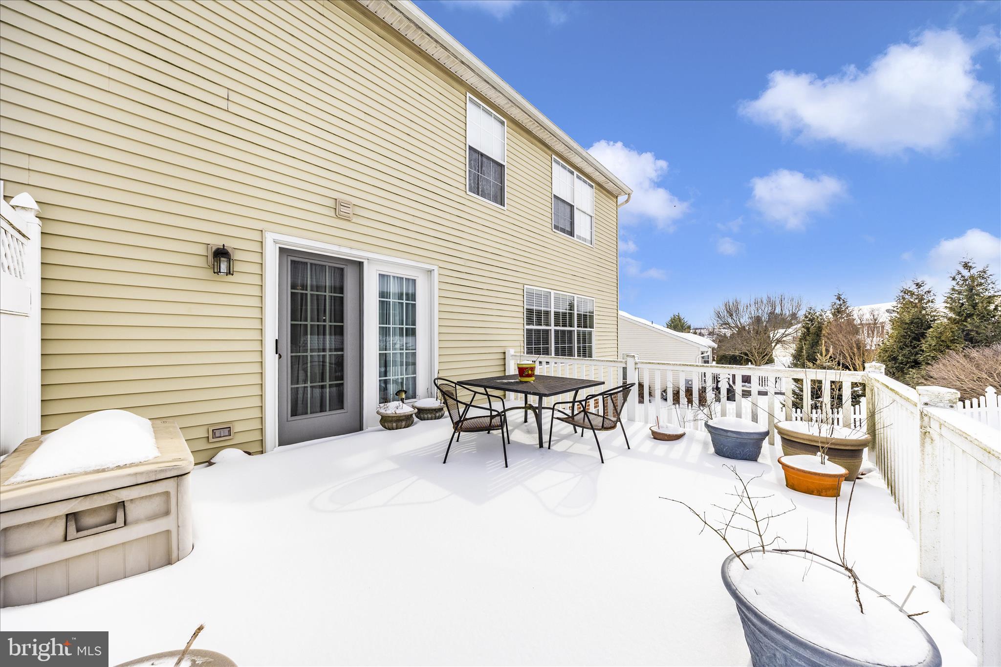 7523 SENECA RIDGE DRIVE