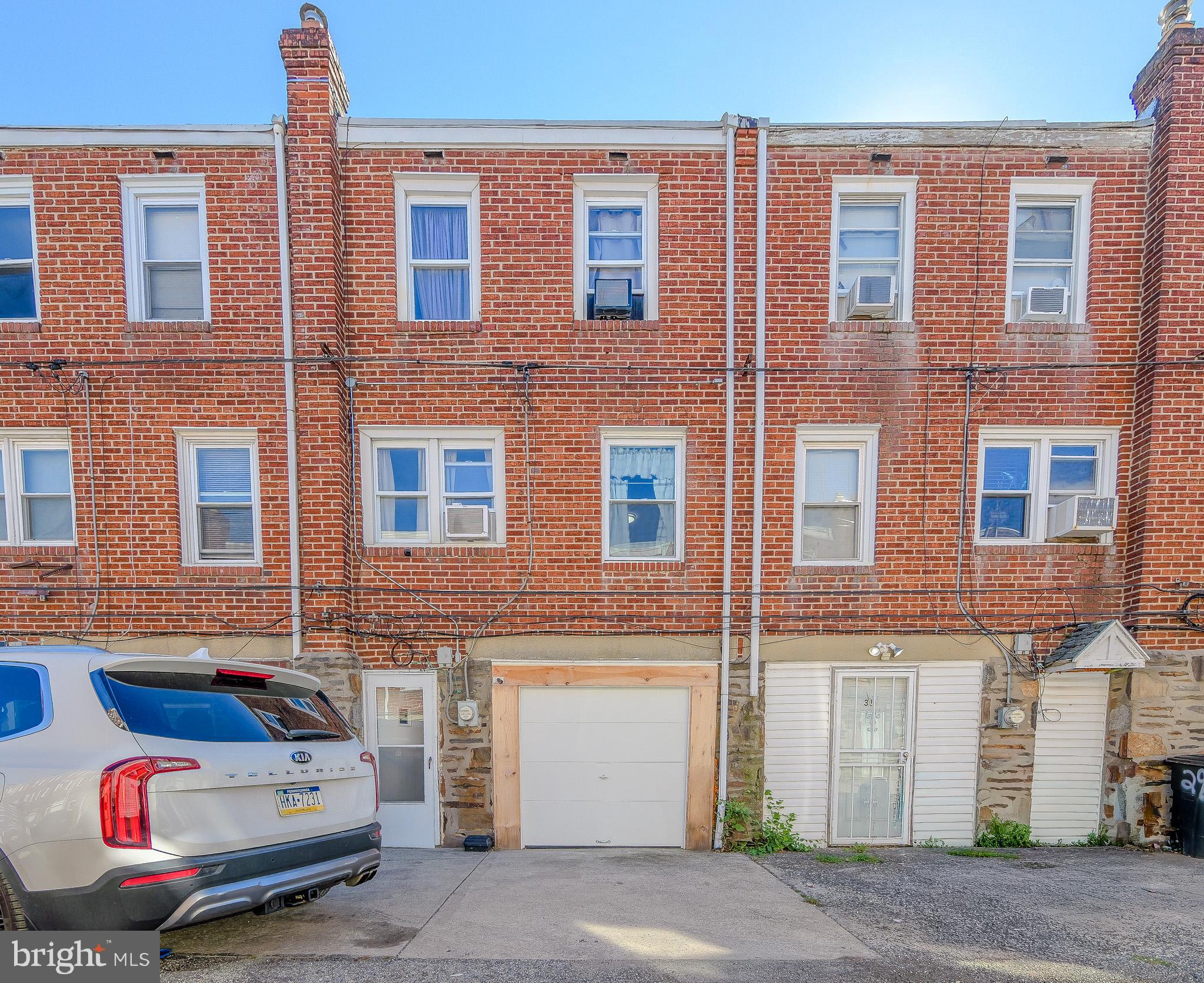 LANSDOWNE PARK - Residential