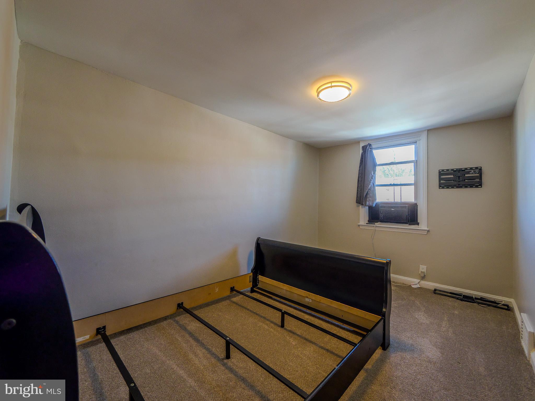 LANSDOWNE PARK - Residential