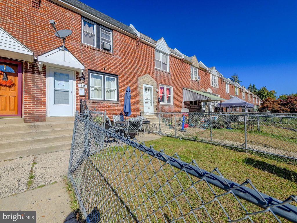 Photo of 33 Mermont Circle, DARBY, PA 19023 (MLS # PADE2101164)