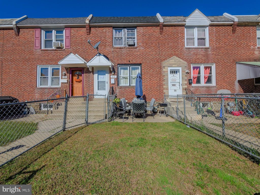 Photo of 33 Mermont Circle, DARBY, PA 19023 (MLS # PADE2101164)