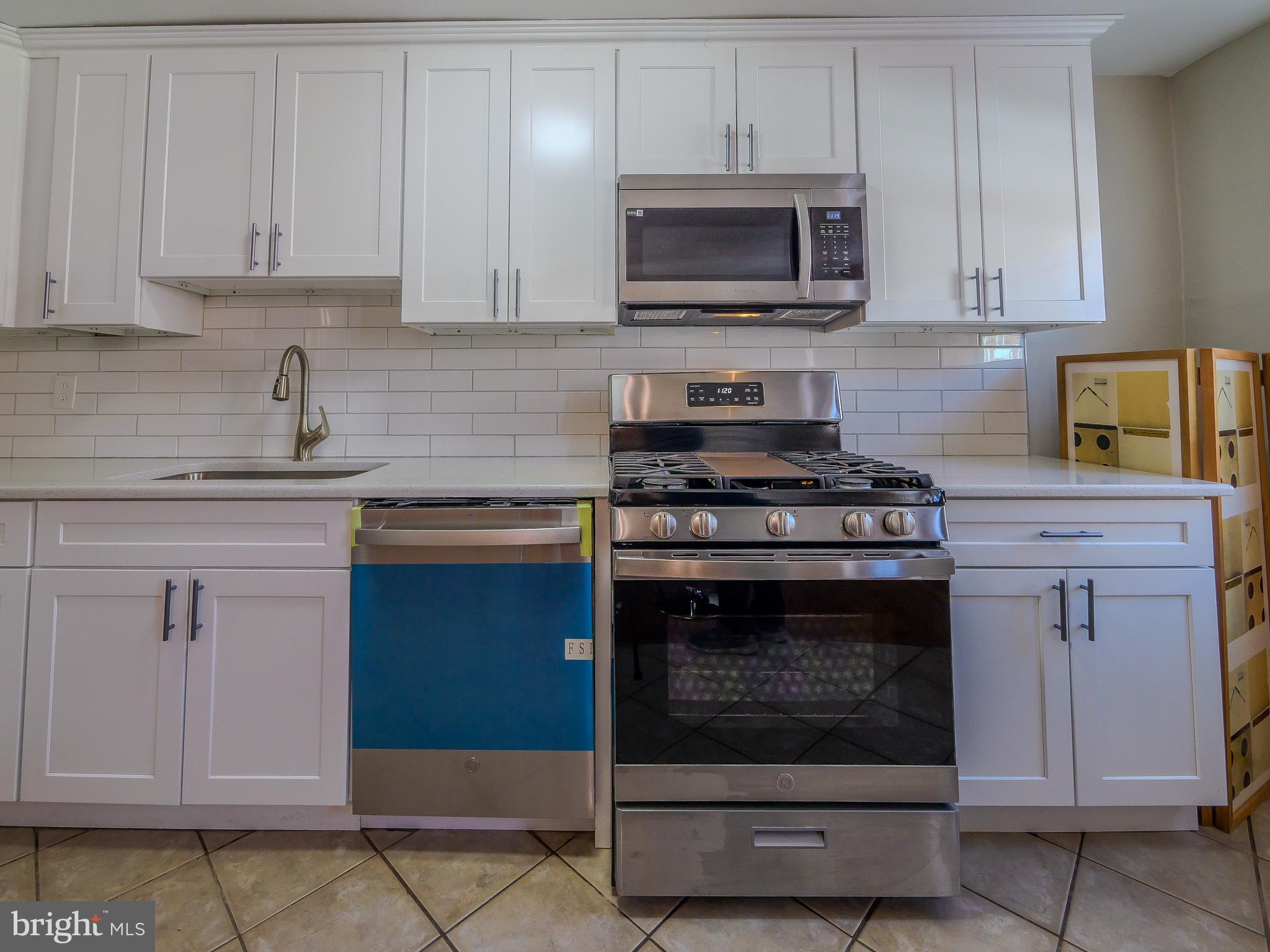 LANSDOWNE PARK - Residential