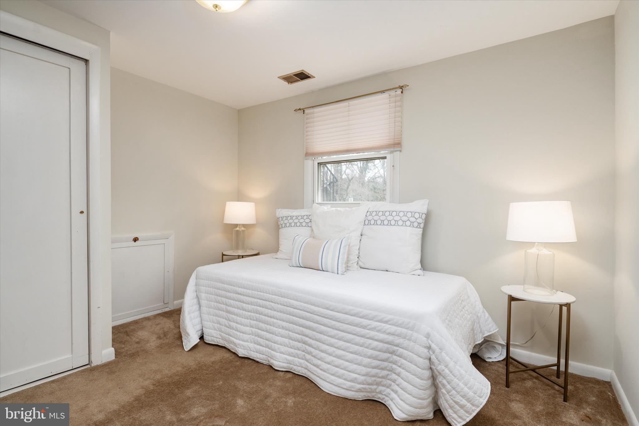 HILLSMERE ESTATES - Residential