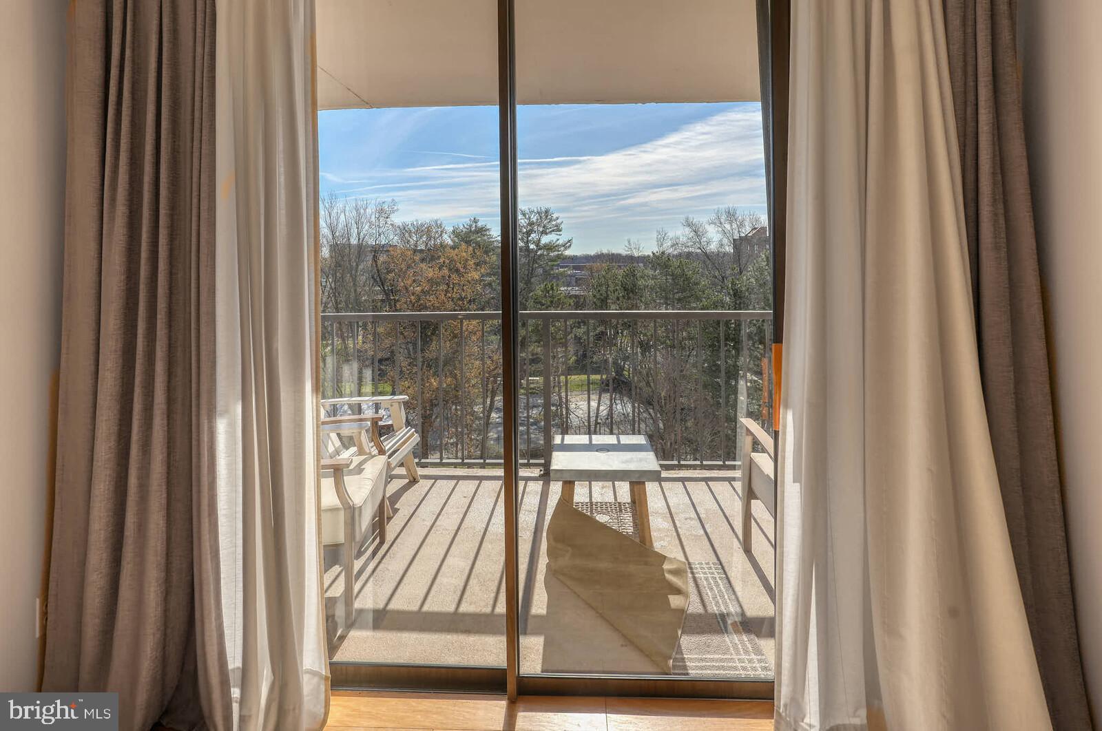 WESTLAKE PARK - Residential