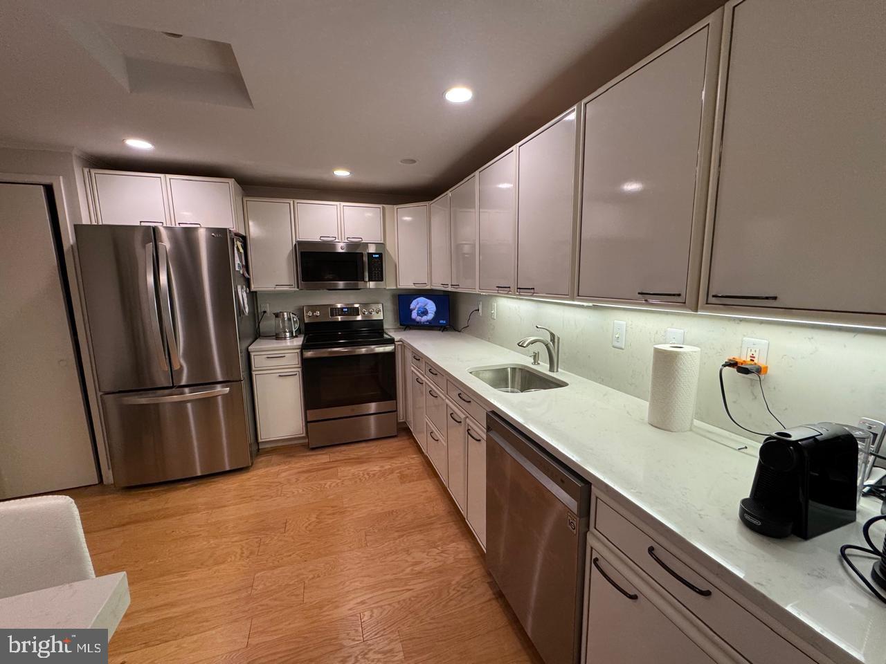 7420 WESTLAKE TERRACE 803