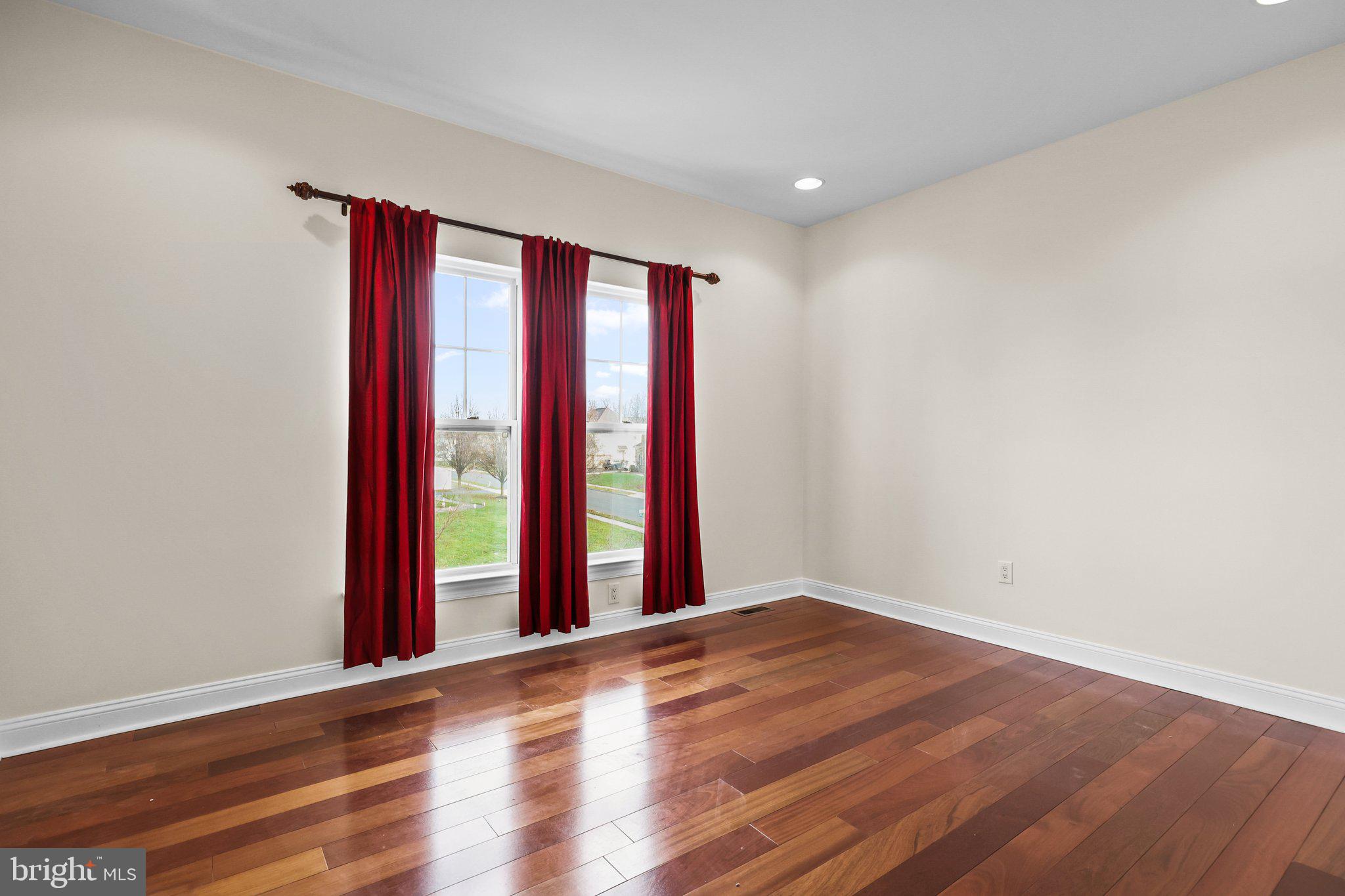 WELLINGTON ESTS - Residential