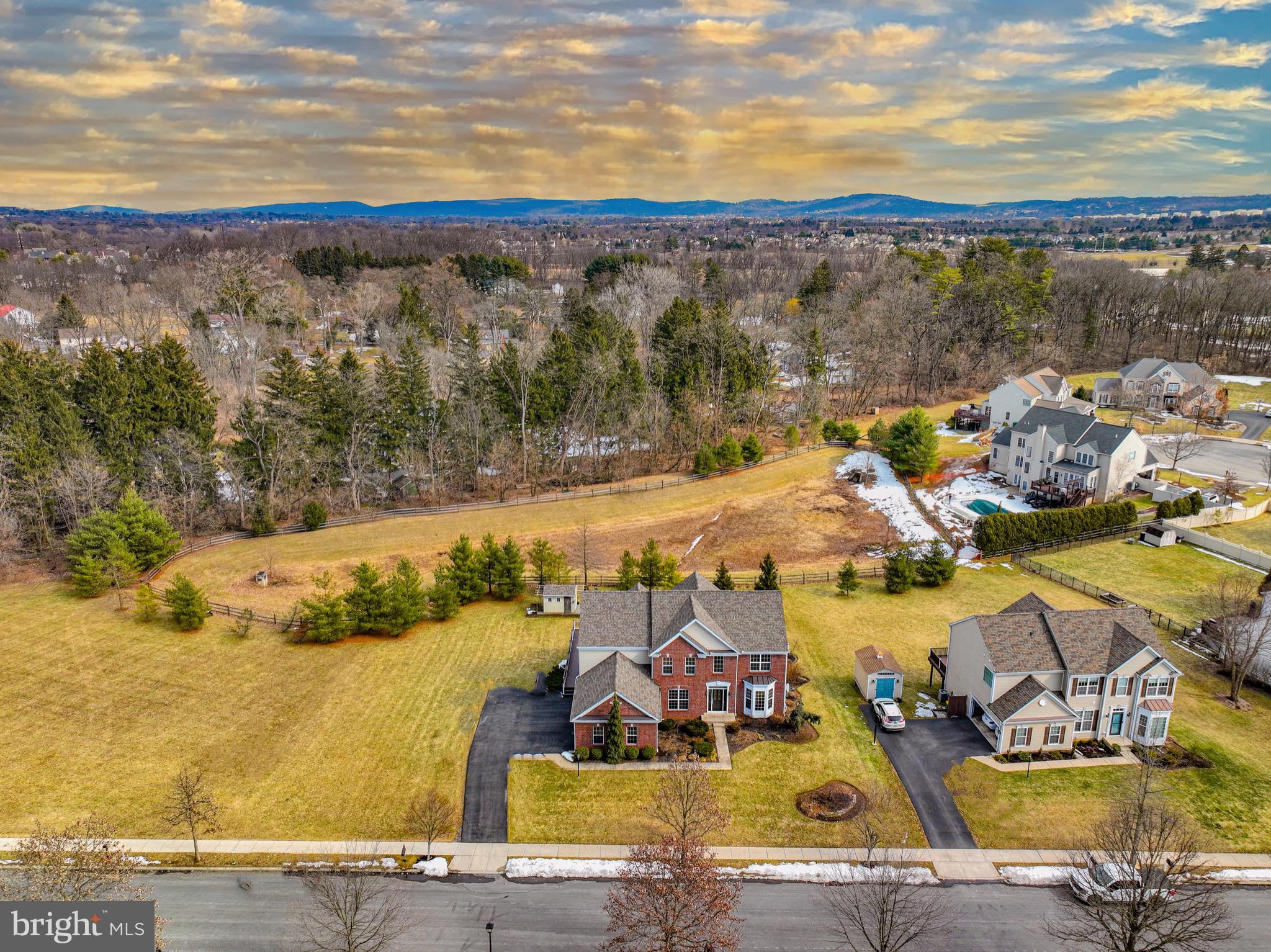 1919 PEMBROOKE DRIVE