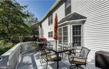 SIMMONS ACRES PLAT 5 - Residential