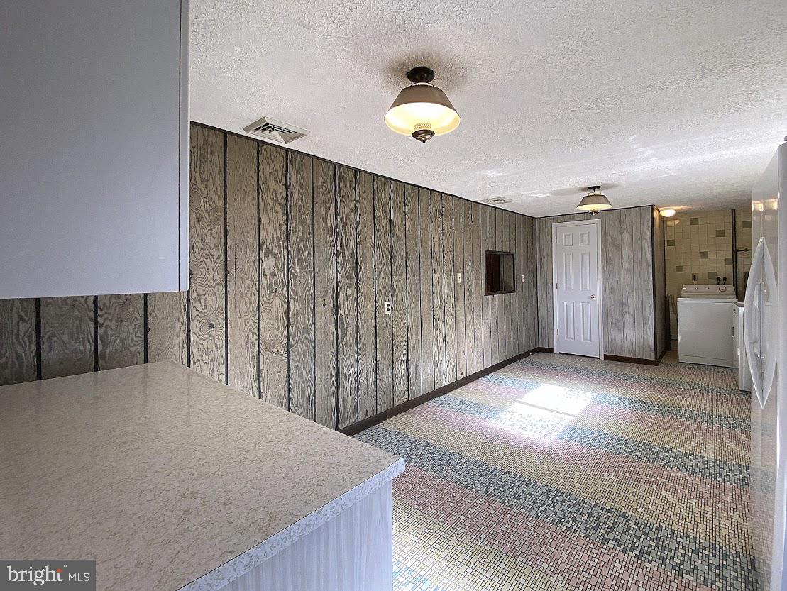 ROSEDALE - Residential