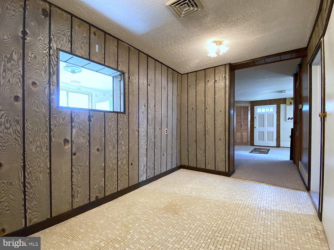 ROSEDALE - Residential