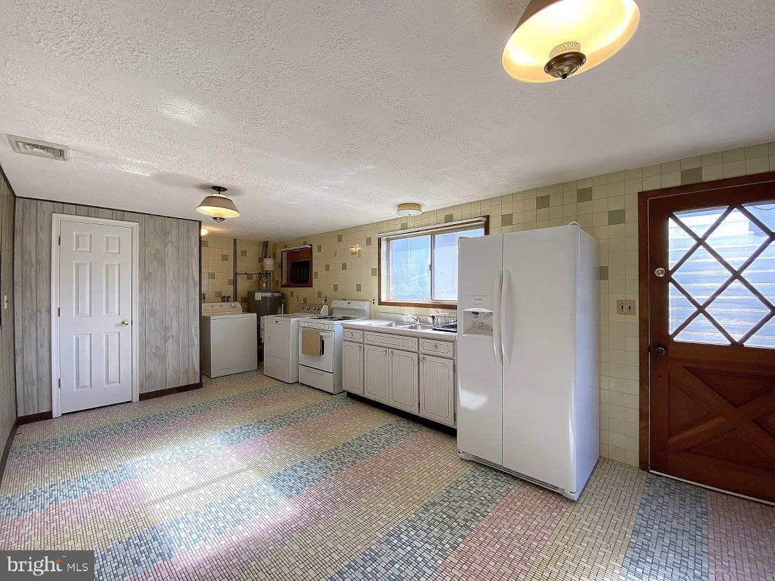 ROSEDALE - Residential