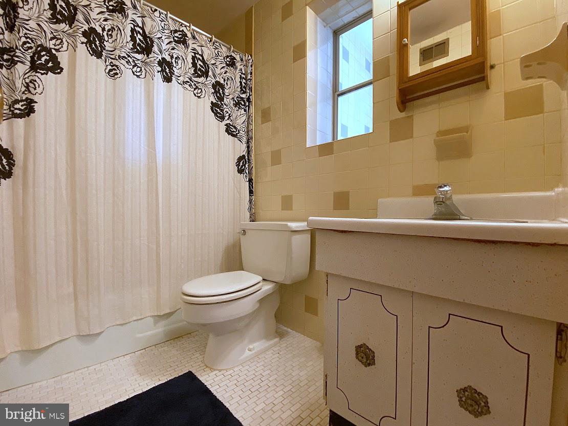 ROSEDALE - Residential