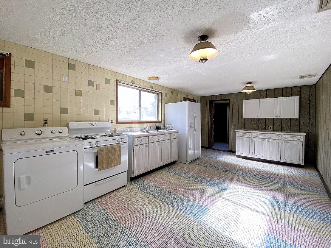 ROSEDALE - Residential