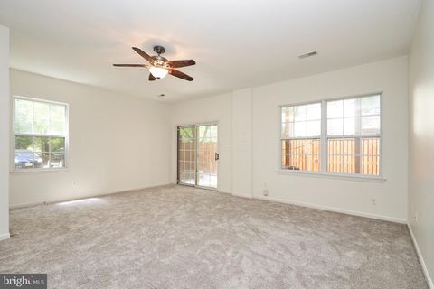 Tiny photo for 10196 Pale Rose Loop, BRISTOW, VA 20136 (MLS # VAPW2120686)