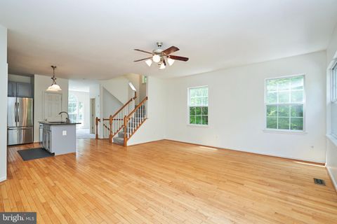 Tiny photo for 10196 Pale Rose Loop, BRISTOW, VA 20136 (MLS # VAPW2120686)