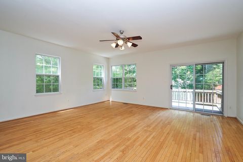 Tiny photo for 10196 Pale Rose Loop, BRISTOW, VA 20136 (MLS # VAPW2120686)