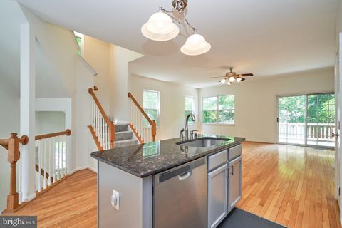 Tiny photo for 10196 Pale Rose Loop, BRISTOW, VA 20136 (MLS # VAPW2120686)
