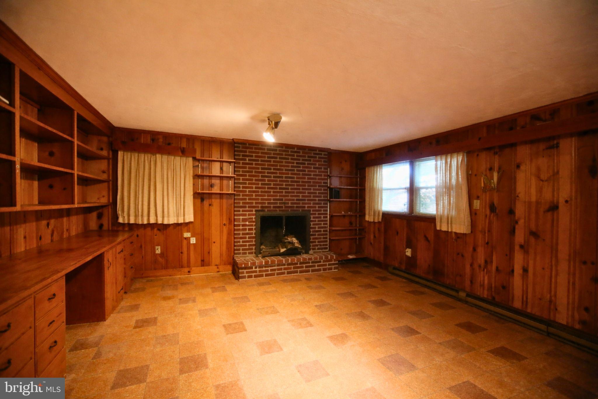 ROSEDALE - Residential