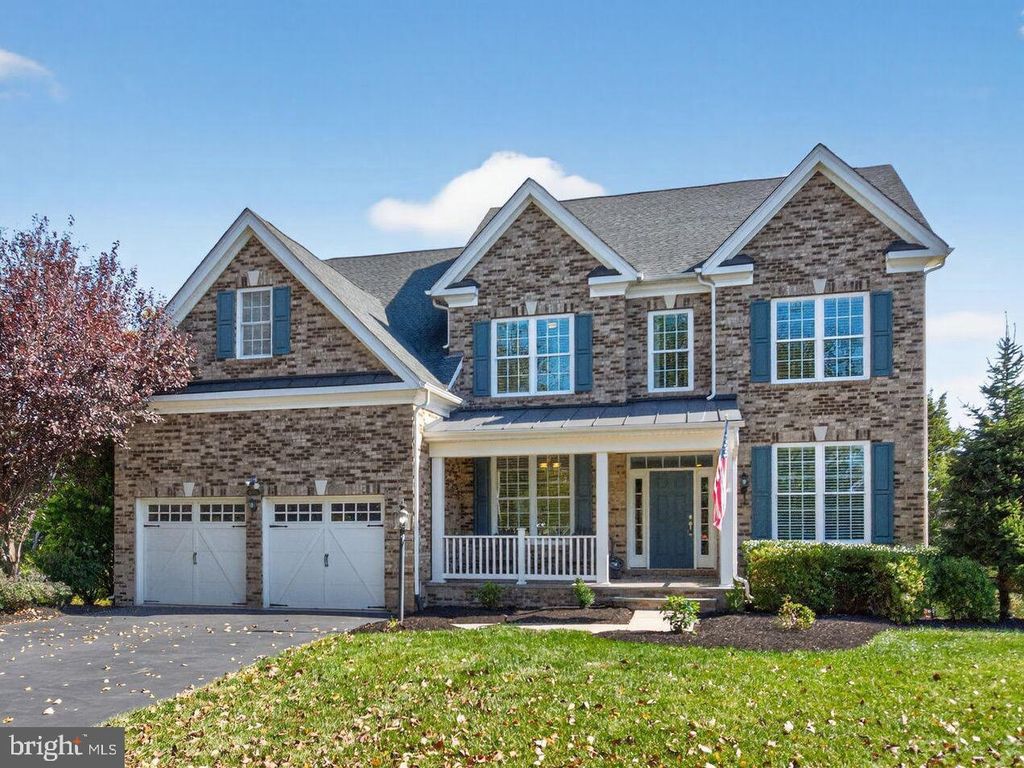 Photo of 41381 Ladybug Court, ALDIE, VA 20105 (MLS # VALO2109442)