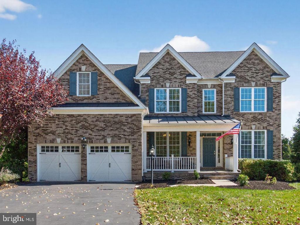 Photo of 41381 Ladybug Court, ALDIE, VA 20105 (MLS # VALO2109442)