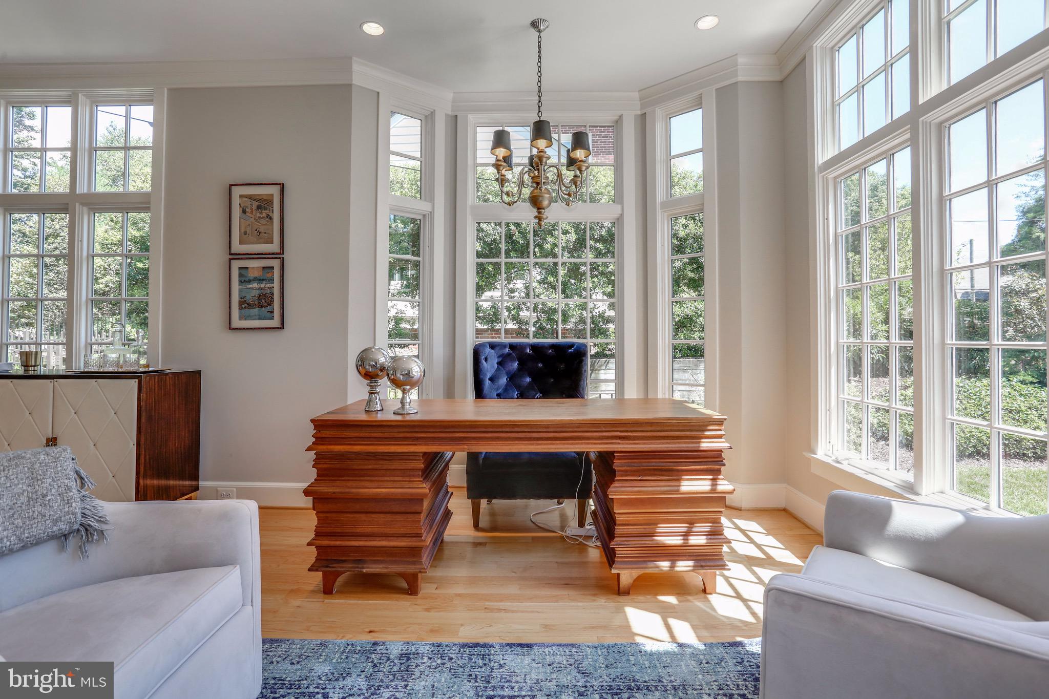 COUNTRY CLUB HILLS - Residential