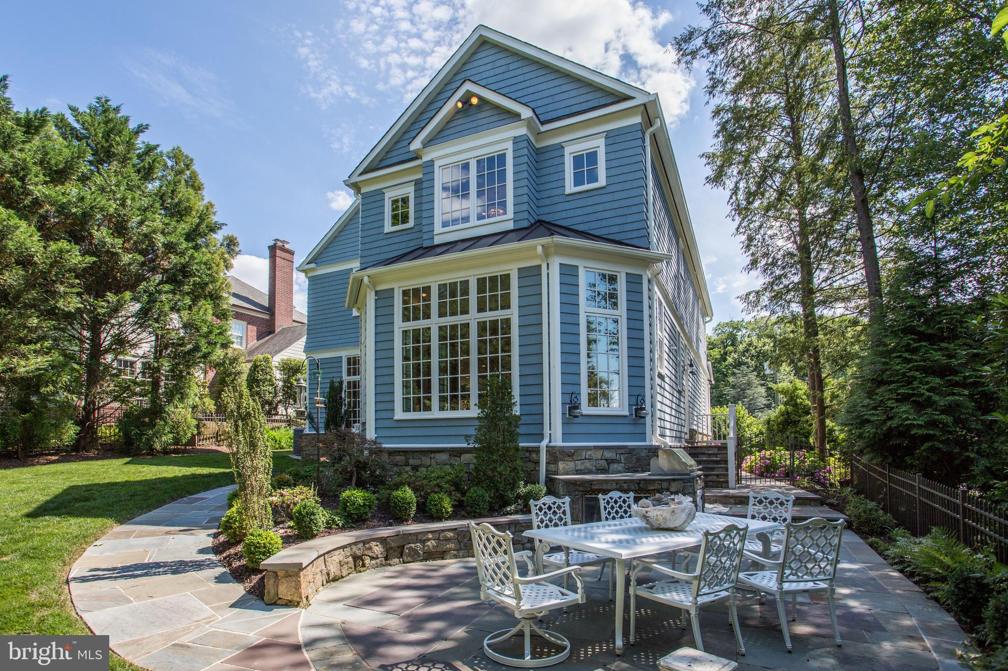 COUNTRY CLUB HILLS - Residential