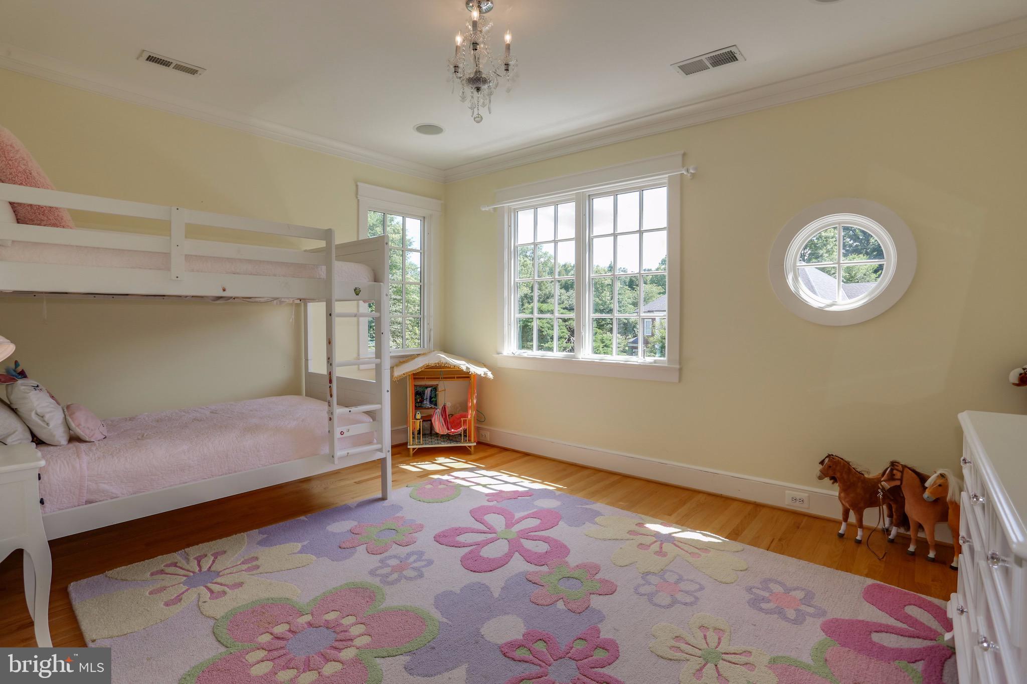 COUNTRY CLUB HILLS - Residential